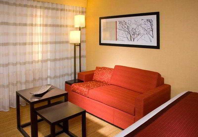Courtyard By Marriott Greenville Downtown Exteriör bild