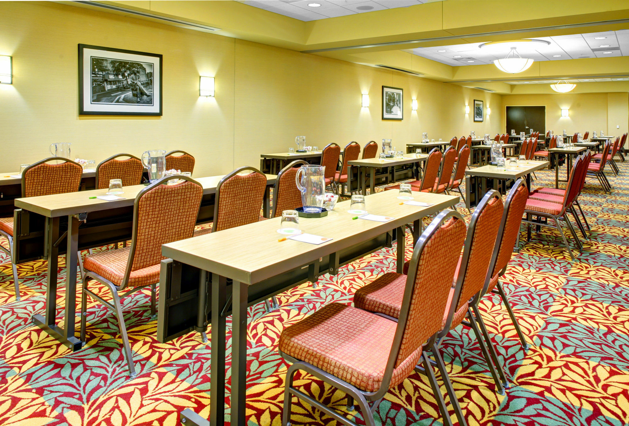 Courtyard By Marriott Greenville Downtown Exteriör bild