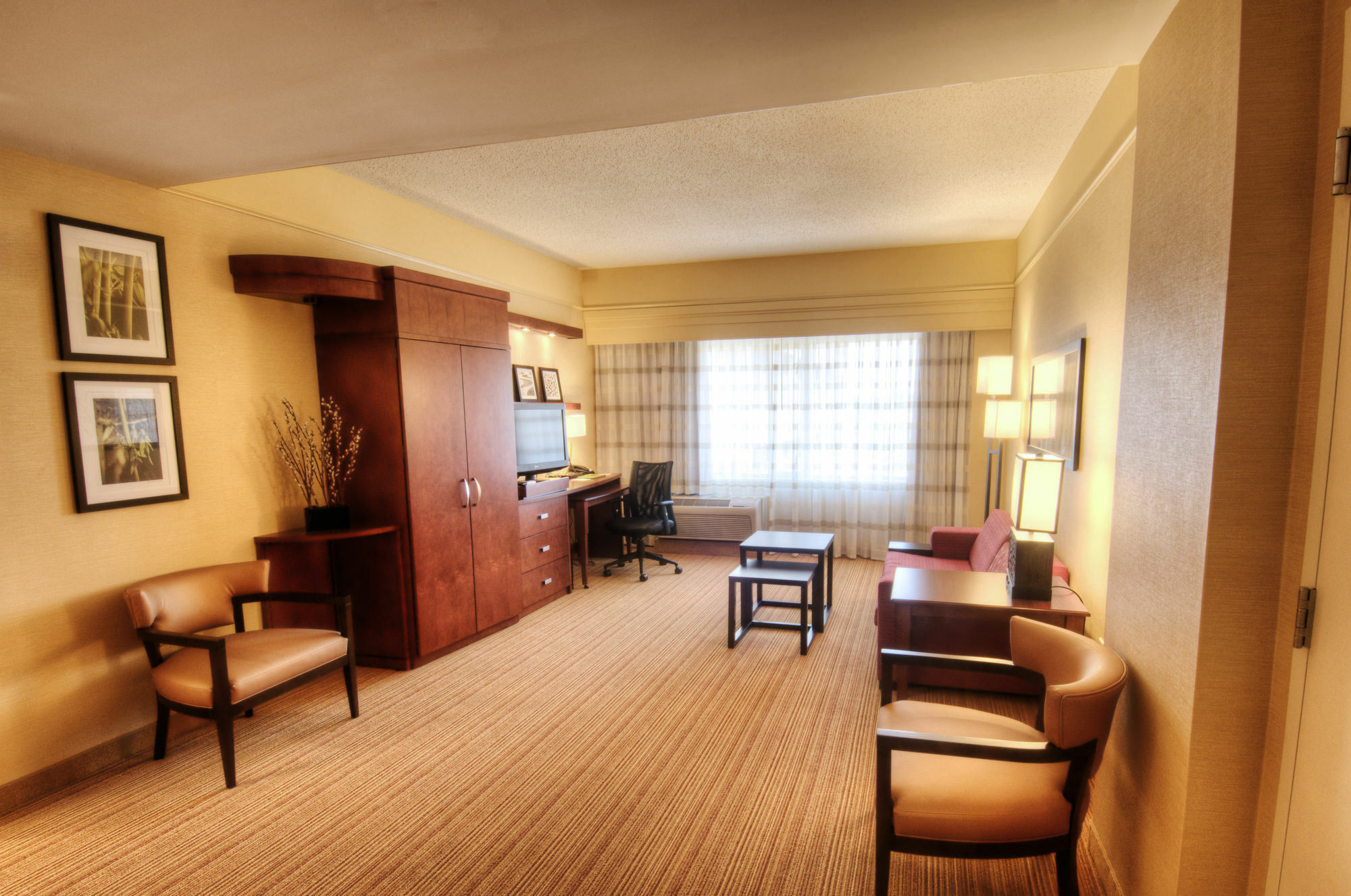 Courtyard By Marriott Greenville Downtown Exteriör bild