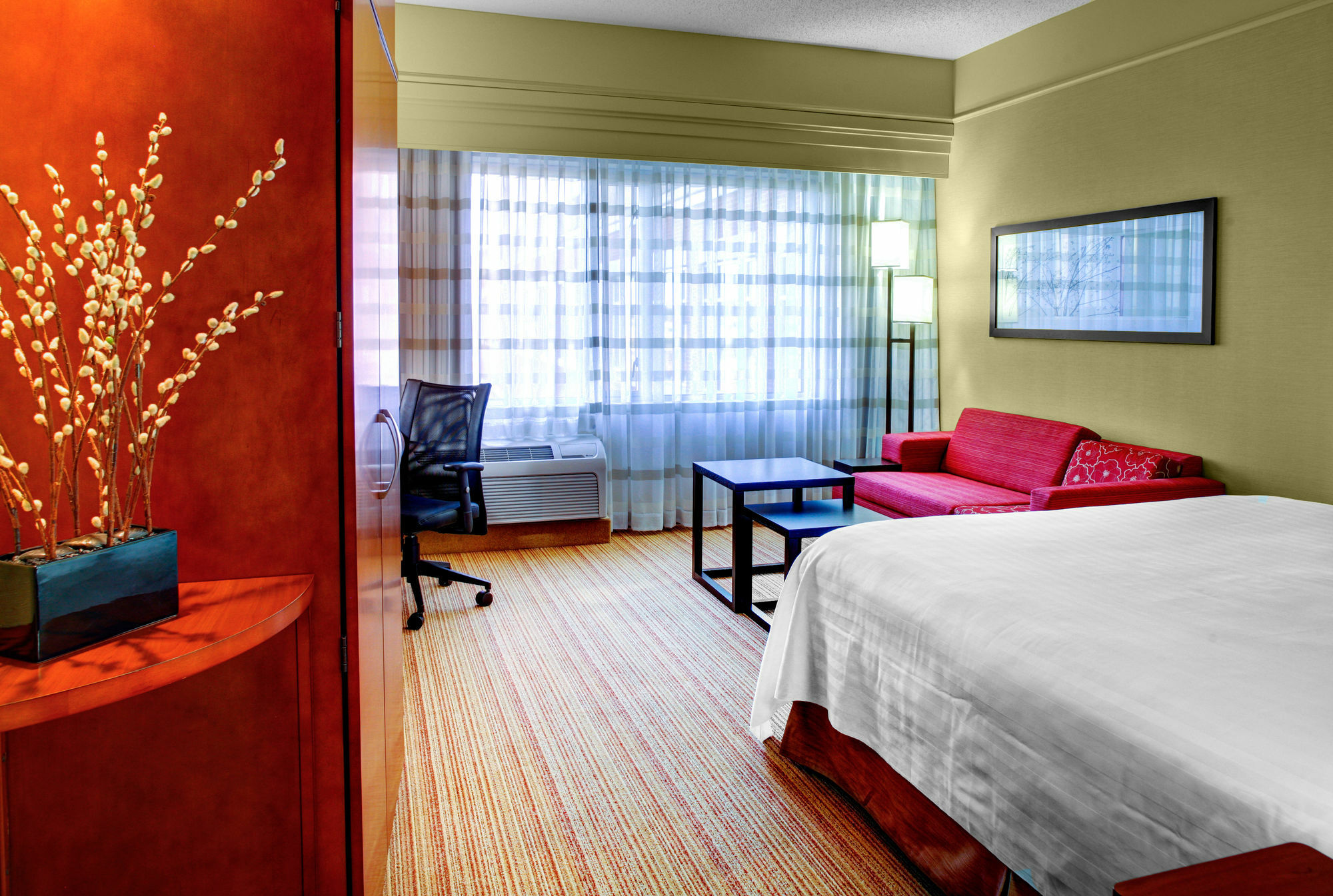 Courtyard By Marriott Greenville Downtown Exteriör bild